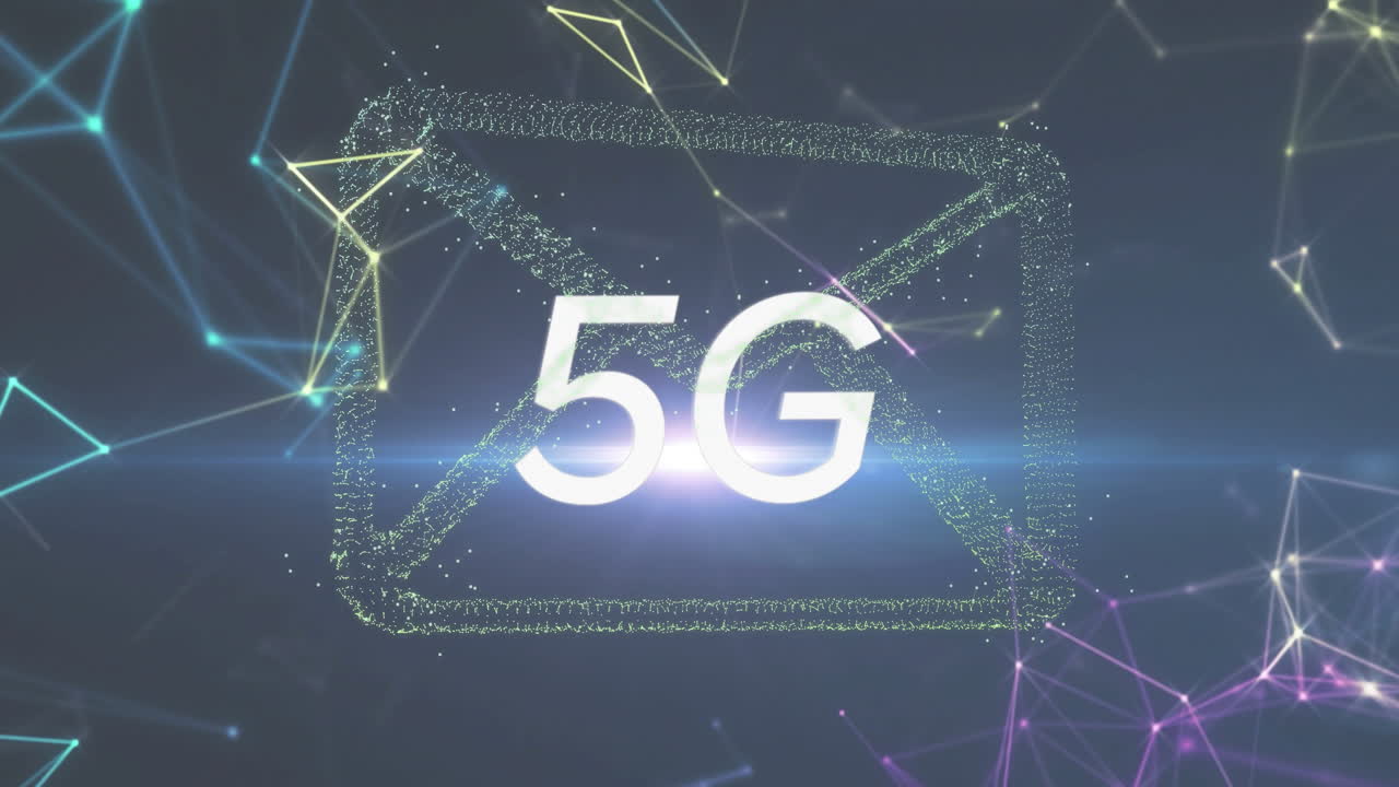 animazione di testo 5g su connessioni di rete digitale e icona della busta