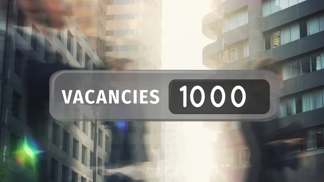 animación de números y vacantes texto sobre los peatones en una concurrida calle de la ciudad