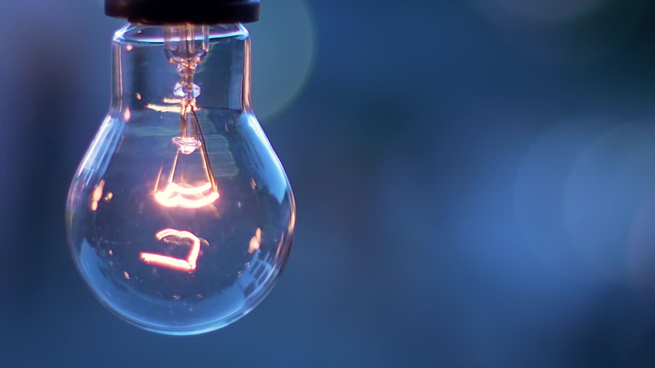 밤에 켜지는 전구, 사업 아이디어 개념