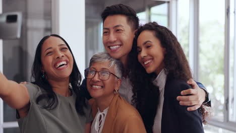 Gente-De-Negocios,-Teléfono-O-Selfie-Del-Equipo-De-Diversidad