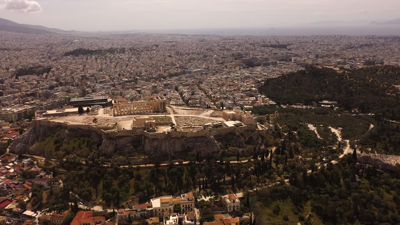 아테네 시와 아크로폴리스의 드론 영상