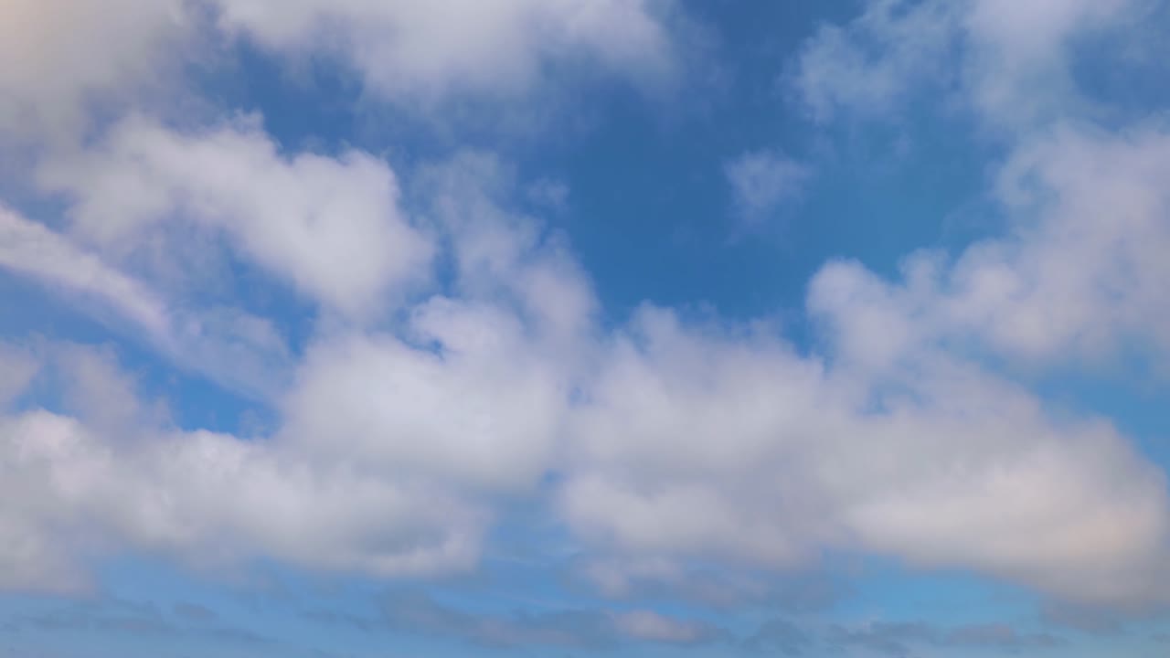 Clouds Fly By Loop