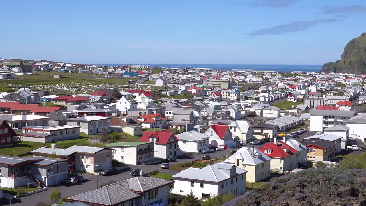 westman islands vestmannaeyjar iceland 2의 heimaey 마을 설정 샷