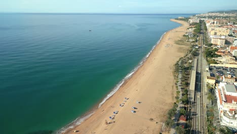 Control-De-Vuelo-Sobre-La-Playa-De-Malgrat-De-Mar-En-El-Maresme-Provincia-De-Barcelona