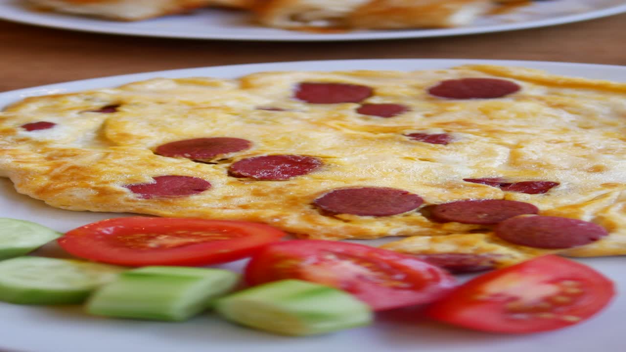 Turkish Sausage Omelette with Vegetables
