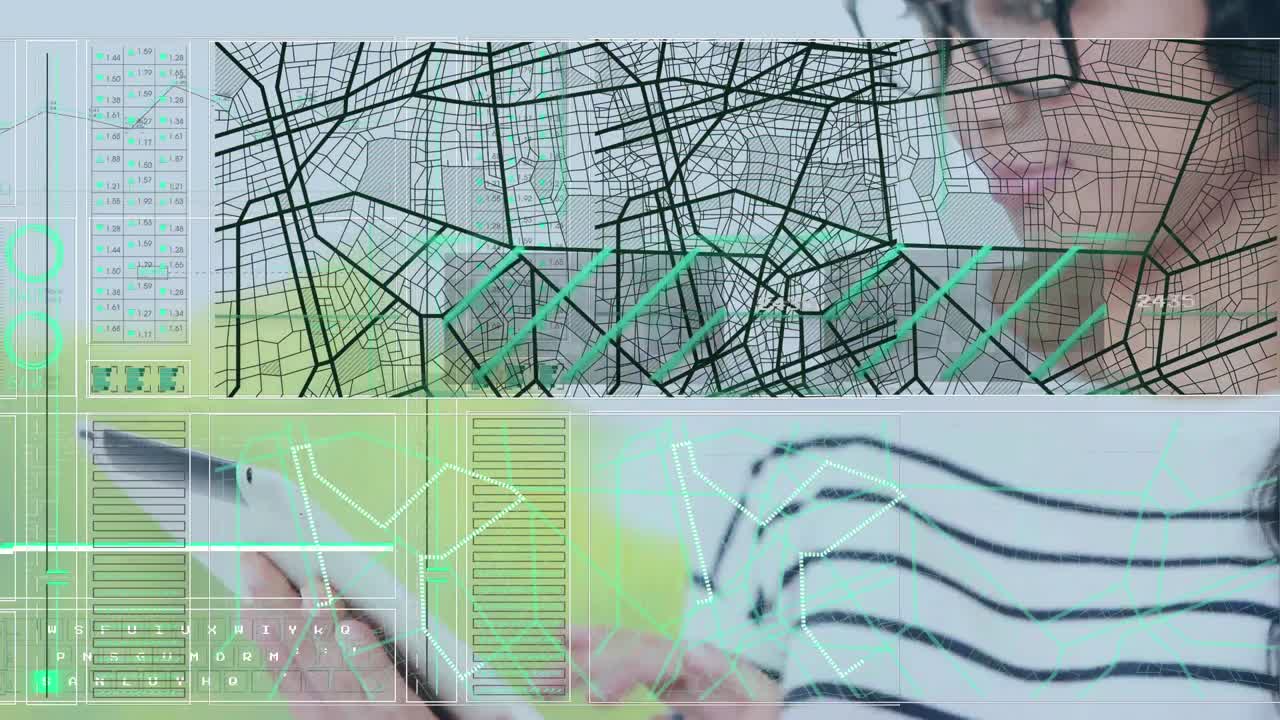 animación del procesamiento de datos sobre una mujer que usa una tableta