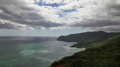 Parque-Natural-De-Arrabida-Y-Océano-Atlántico-Portugal-Vista-Aérea-06