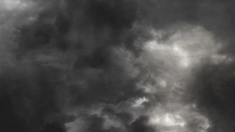 thunderstorm,-dark-clouds-during-rainy-weather