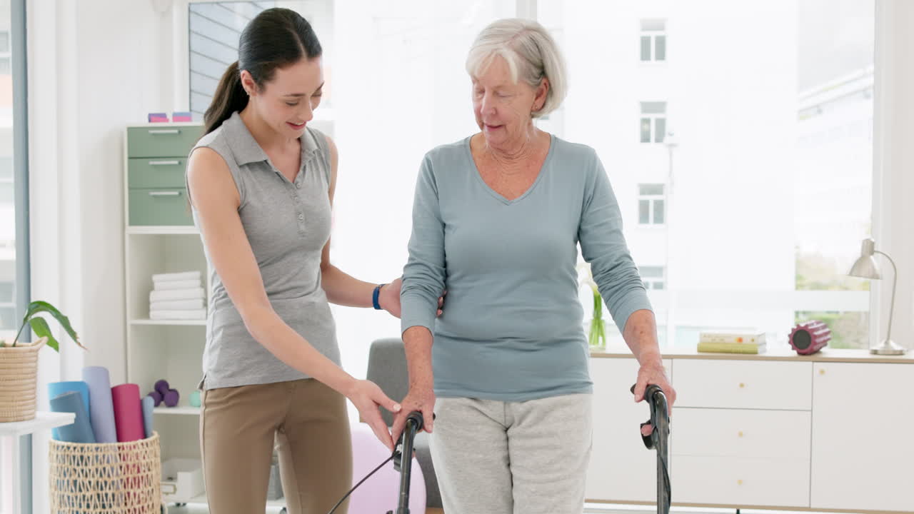 시니어 여성, 물리치료