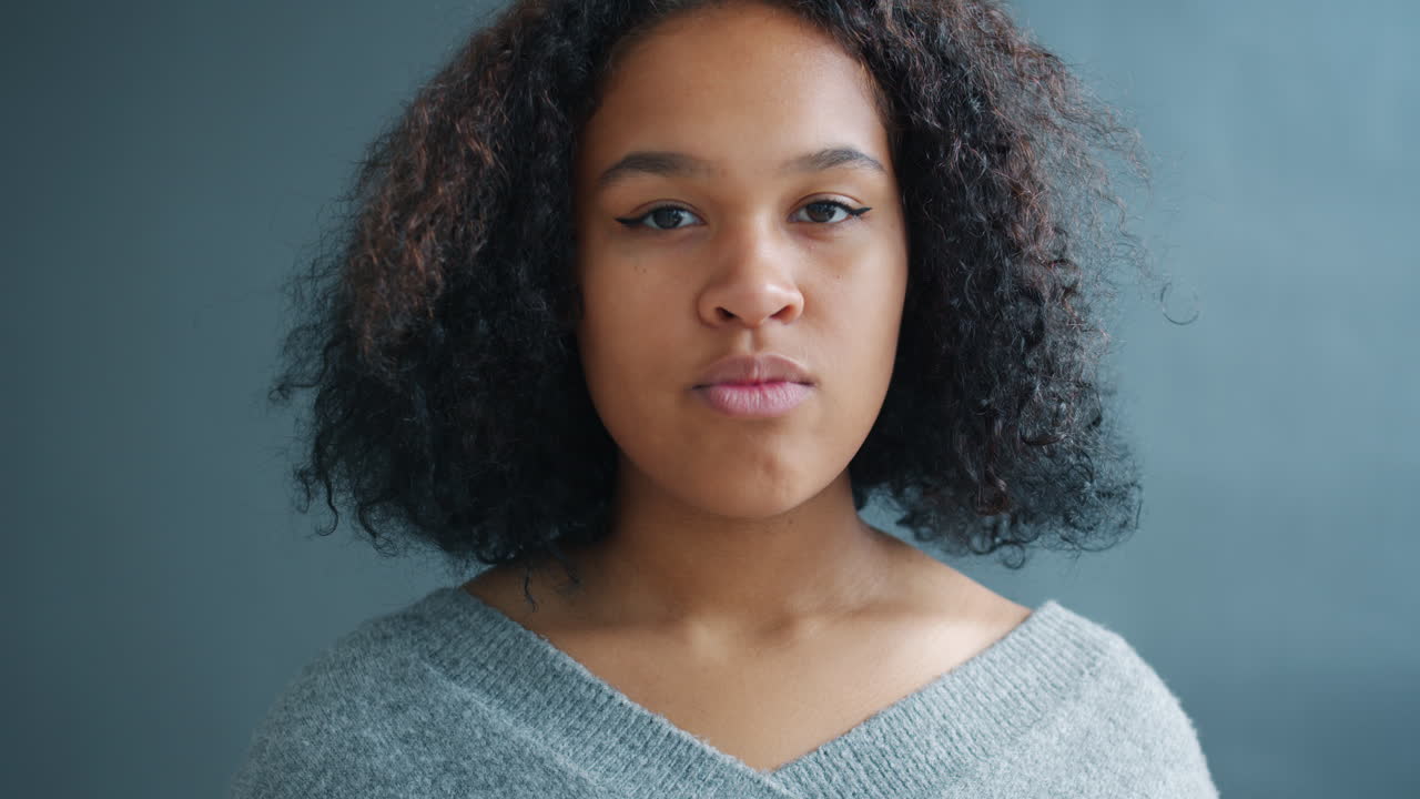 retrato de una mujer joven