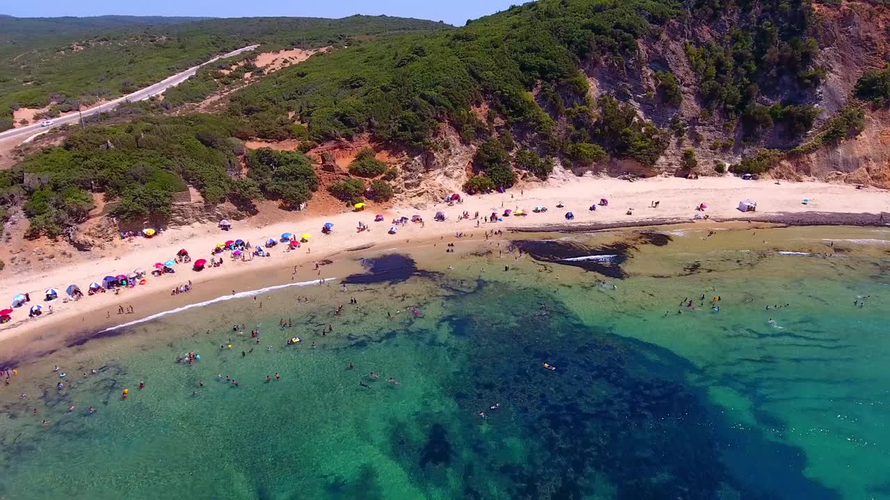 무인 항공기로 엘 칼라 알제리 해변의 공중 촬영