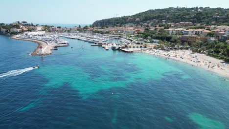 Beaulieu-Sur-Mer-Strand-Und-Stadt-Frankreich-Drohne,-Luftaufnahme