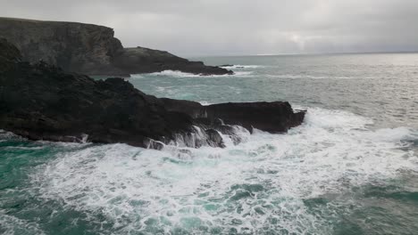 Mizen-Head-Punto-Más-Al-Sur-En-Irlanda-Cinemática-4k