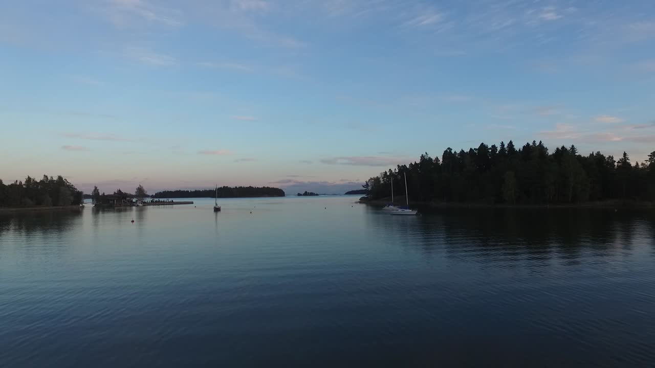 Drönarfilm av skärgården i Esbo, Finland