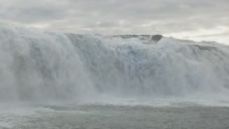 Atemberaubender-Blick-Auf-Den-Faxi-Wasserfall-In-Island
