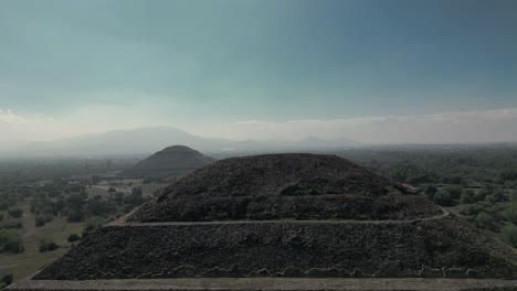 una toma cinematográfica de un 200 c