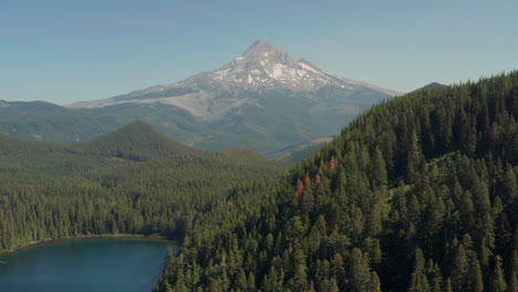 Descending-aerial-shot-of-Mount-Hood