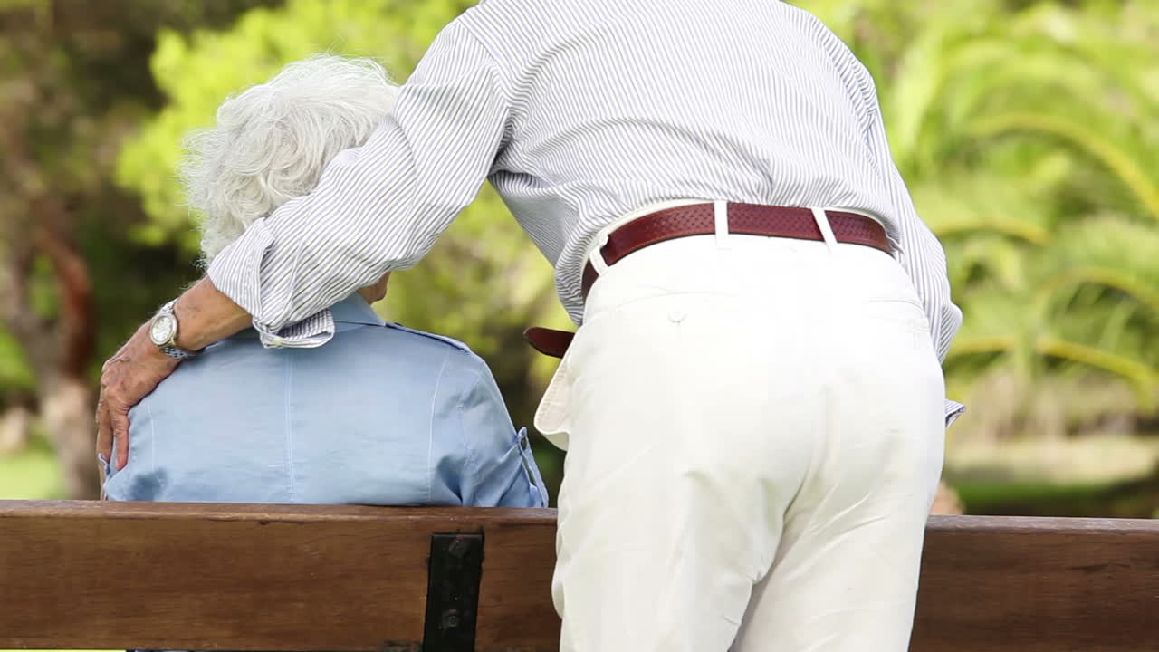 은 무서운 남자 그의 아내 농담