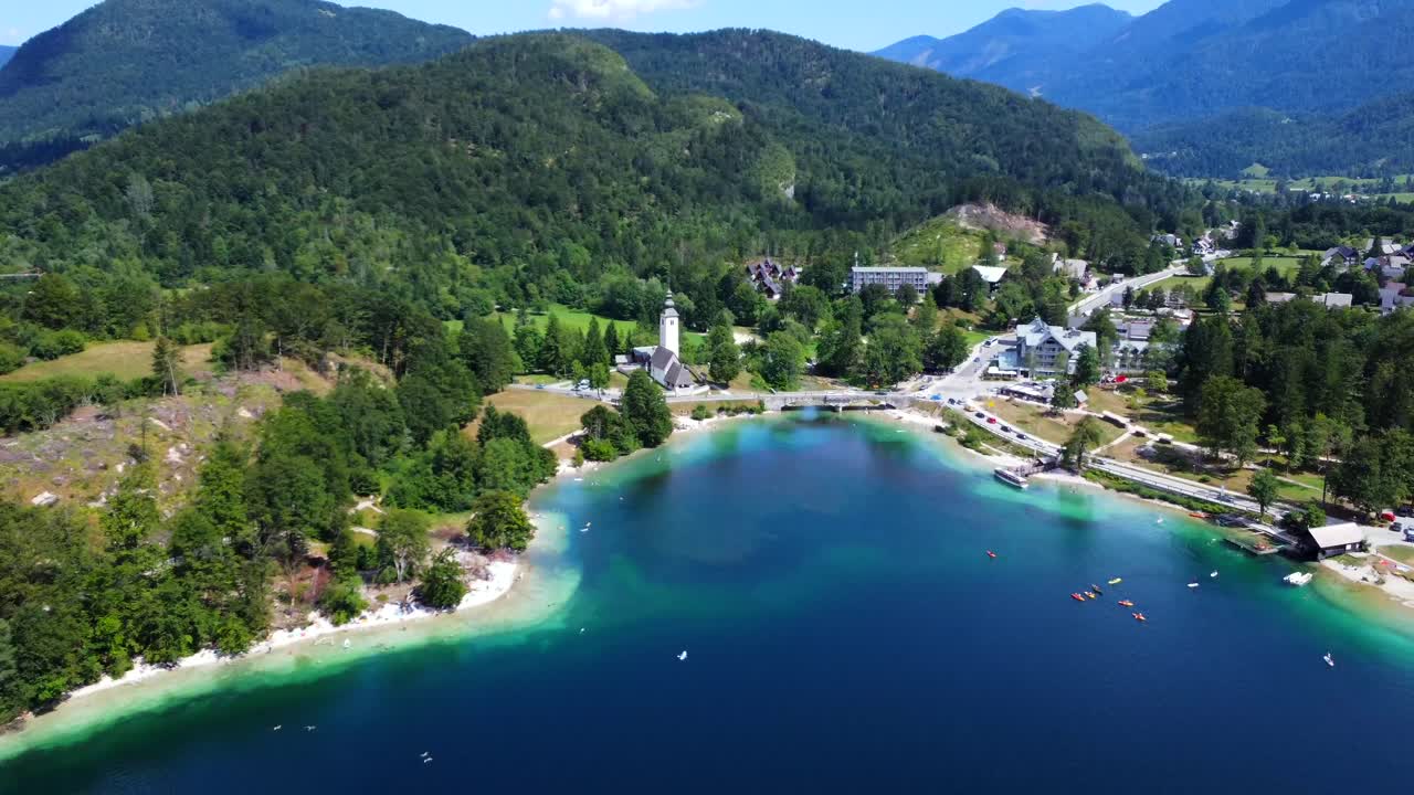 Luchtfoto van het Meer van Bohinj, Slovenië