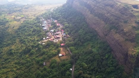 Das-Historische-Lohgad-–-Eisenfestung-–-Liegt-Auf-Einem-Unzugänglichen-Berg-In-Indien