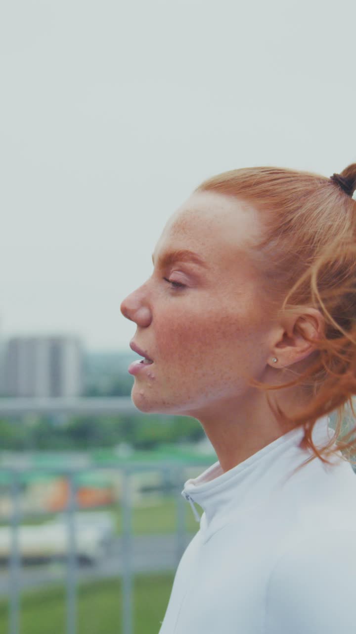 Determined Portrait of a Runner: Capturing the Essence of Focus and Resilience in Motion as She Embraces the Energy of the Urban Environment Around Her