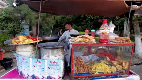 Afghanistans-Unwiderstehliches-Straßenessen