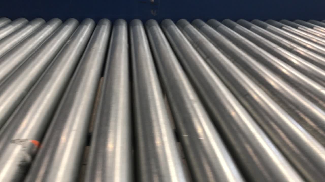 화물 상자의 쉬운 이동 및 이동을 위한 중력 강철 롤러