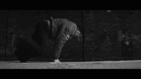 breakdancing performance