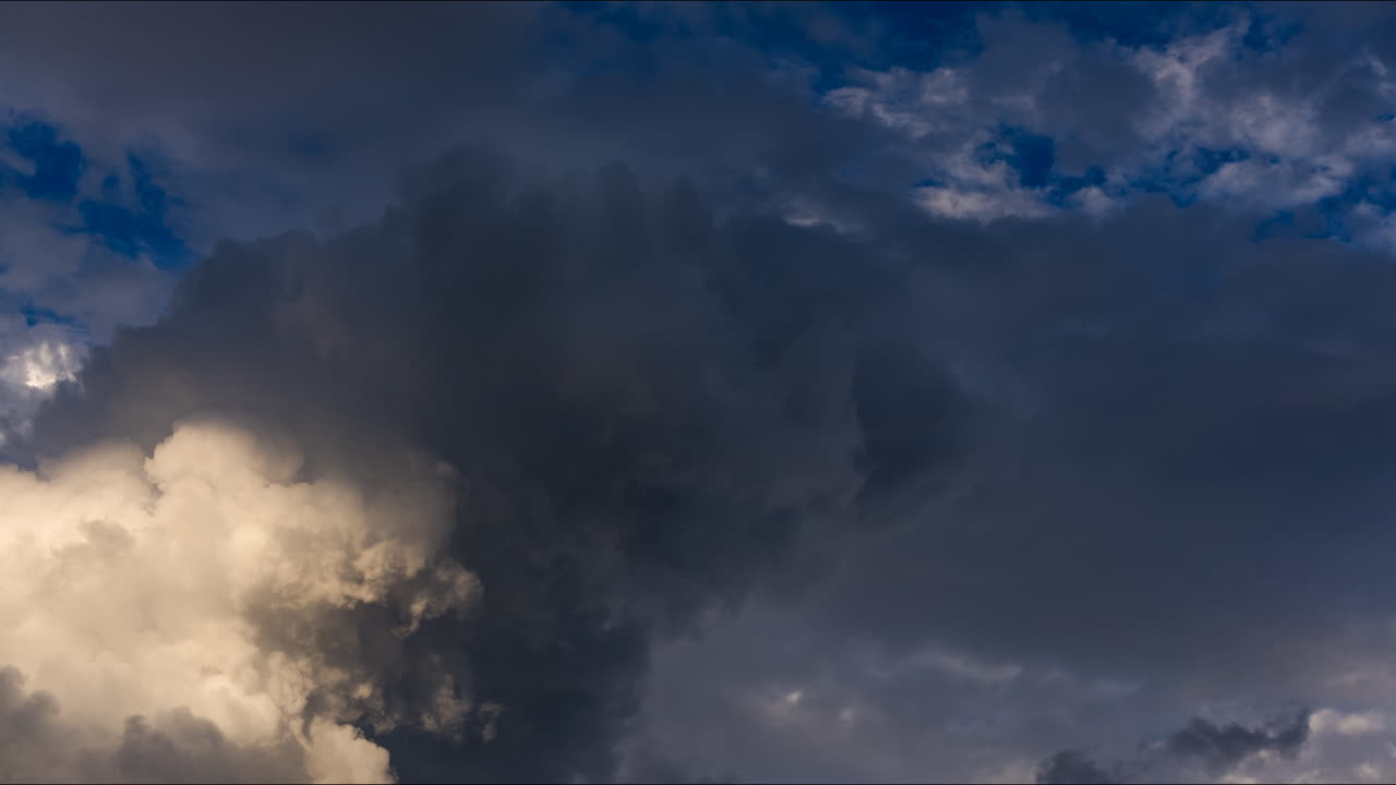 el paisaje dramático de las nubes