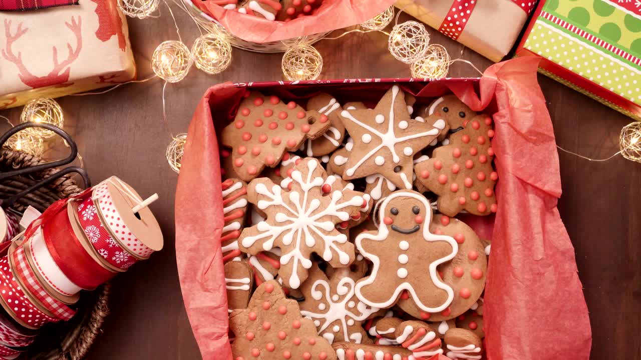 embalaje de galletas de pan de jengibre caseras tradicionales como regalos de comida.
