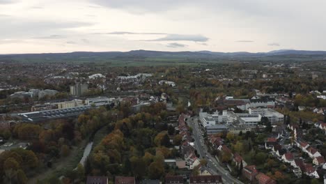 Drohnen-Luftstadtbild-Einer-Typischen-Deutschen-Stadt