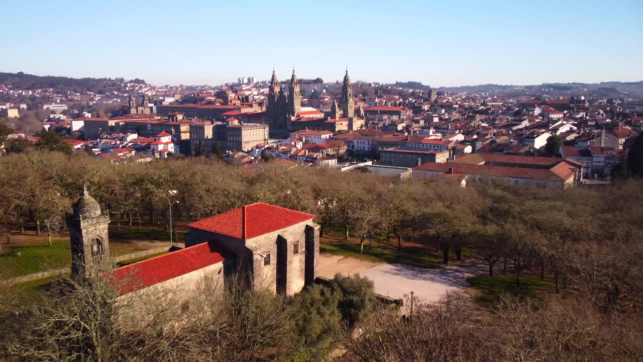 Santa Susana Kirke og Katedral. Luftfotos