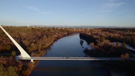 Skyline-of-Redding,-California.-Long-4K-aerial-shot