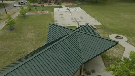 Luftaufnahme-Der-Kürzlich-Installierten-Pickleball-Plätze-In-Einem-örtlichen-Park