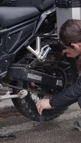 motorcycle chain maintenance