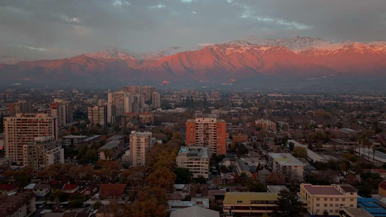 Santiago del Cile Cordigliera delle Ande Time Lapse Inverno.