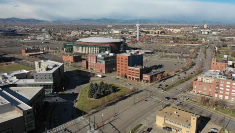 Recorremos-Varios-Puntos-De-Referencia-De-Denver-Mientras-Las-Nubes-Abrazan-Las-Montañas-Locales