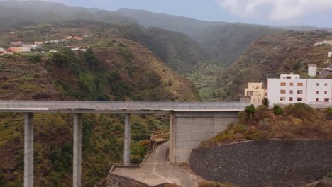 Aerial-shot-of-Los-Tilos-bridge-in-La-Palma-island,-Spain