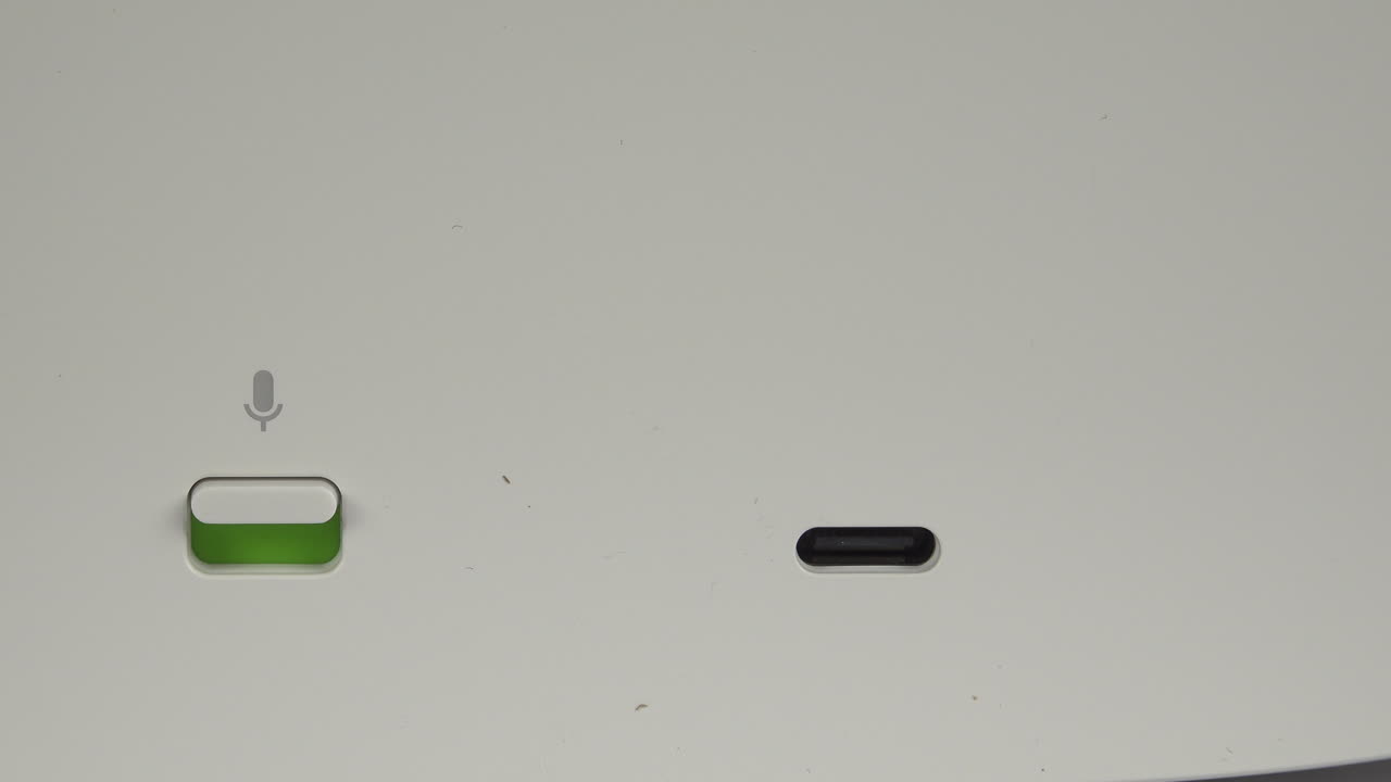 vista de cerca de la era sonos 300 en una mesa giratoria