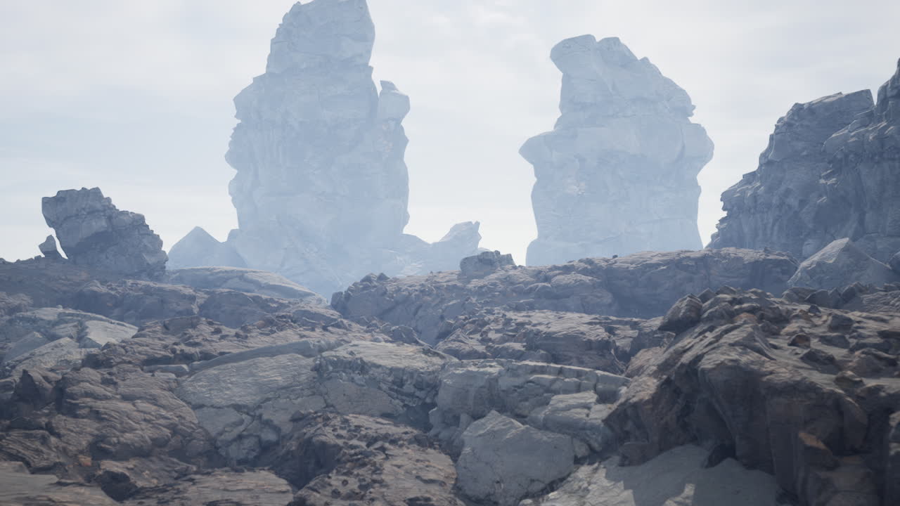 안개가 가득한 외계인 풍경