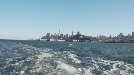 Sailing-in-San-Francisco-Bay,-California-USA