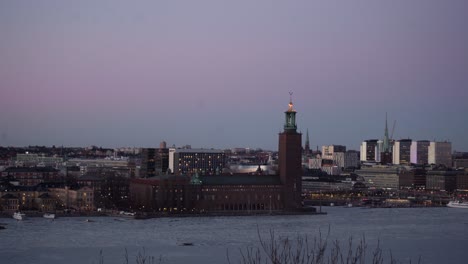 Rosa-Himmel-über-Dem-Sonnenuntergang-In-Stockholm