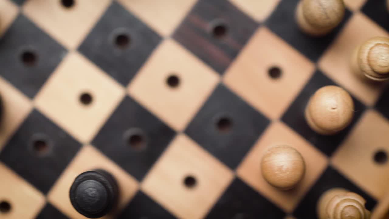 체스 판 01을 통해 추적