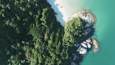 Isla-De-Campeche,-Con-Sus-Aguas-Turquesas-Y-Transparentes