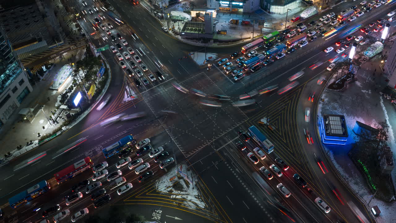 밤에 서울 강남구