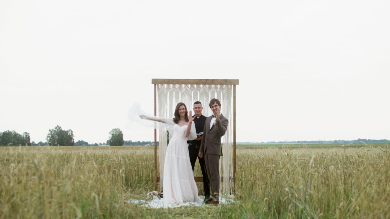 결혼 하는 부부