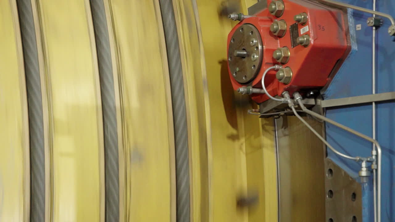 sistema de bobina de cable y hidráulico