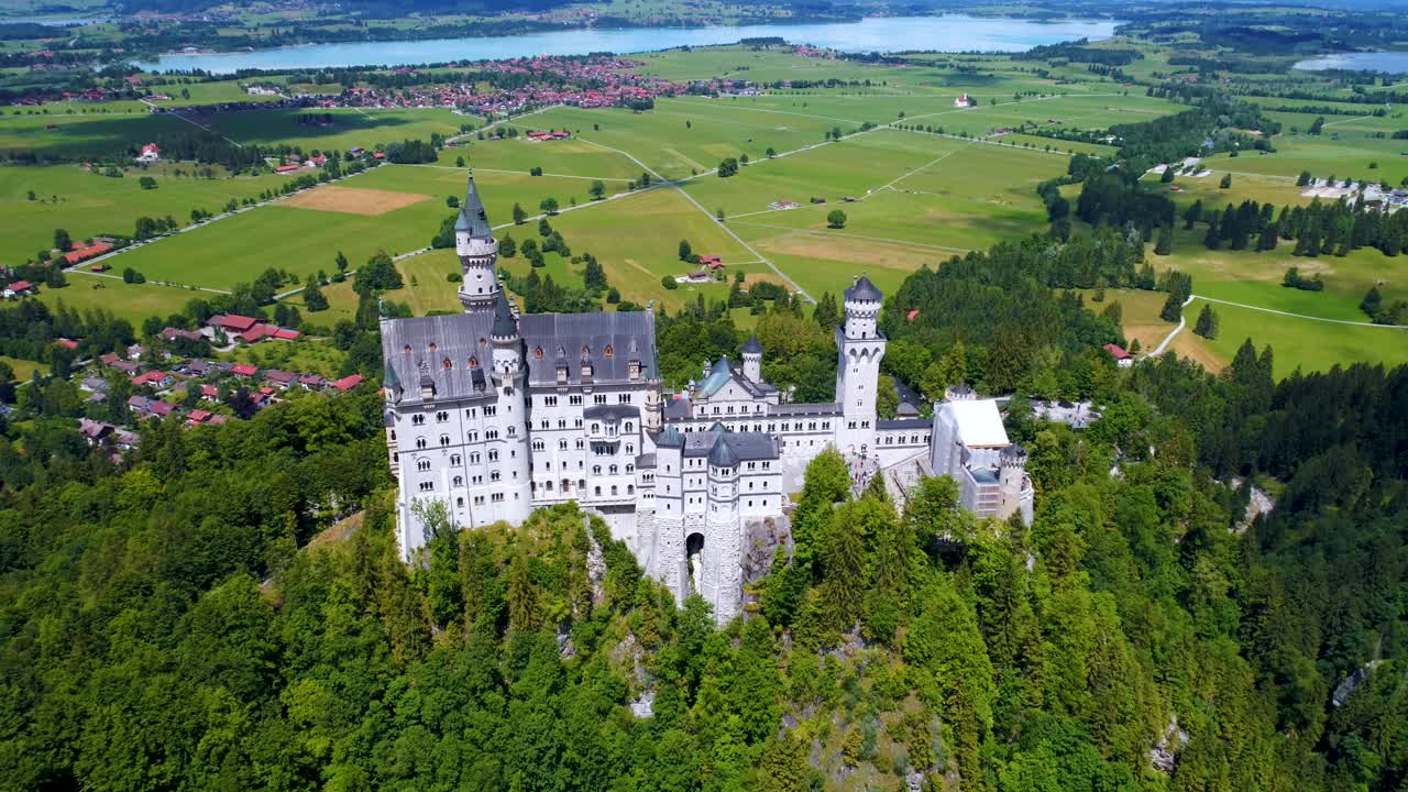 castillo de neuschwanstein alpes bávaros alemania