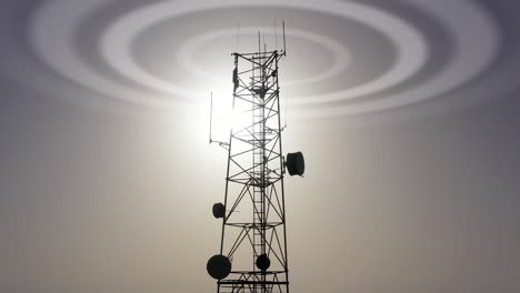 torre de comunicación con sombra iluminada por el sol