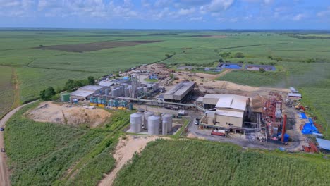 vista aérea que muestra la famosa fábrica de ron barceló en san pedro de macorís, república dominicana